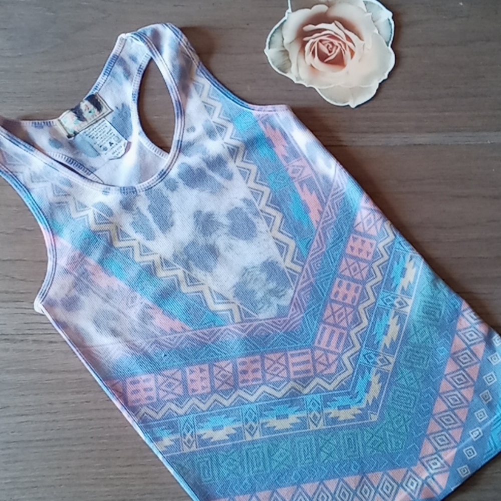 F&F Tank Top - Picture 3 of 8